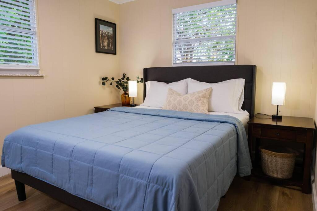 House Near Zoo And Busch Gardens, Free High Speed Wifi Holiday home *