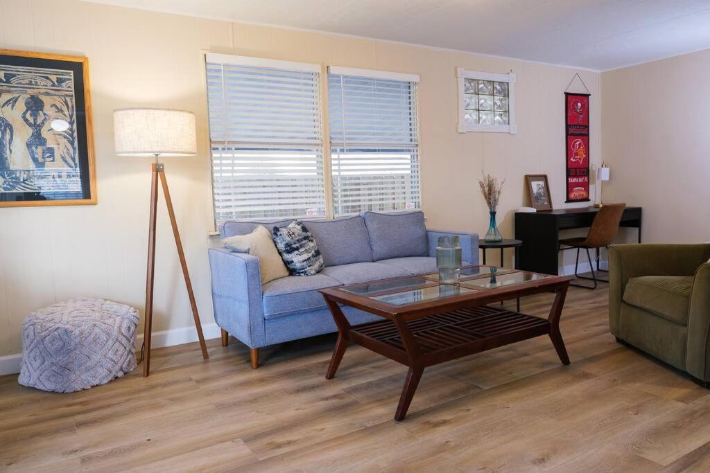House Near Zoo And Busch Gardens, Free High Speed Wifi * Tampa