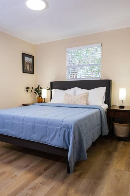 House Near Zoo And Busch Gardens, Free High Speed Wifi Holiday home Tampa