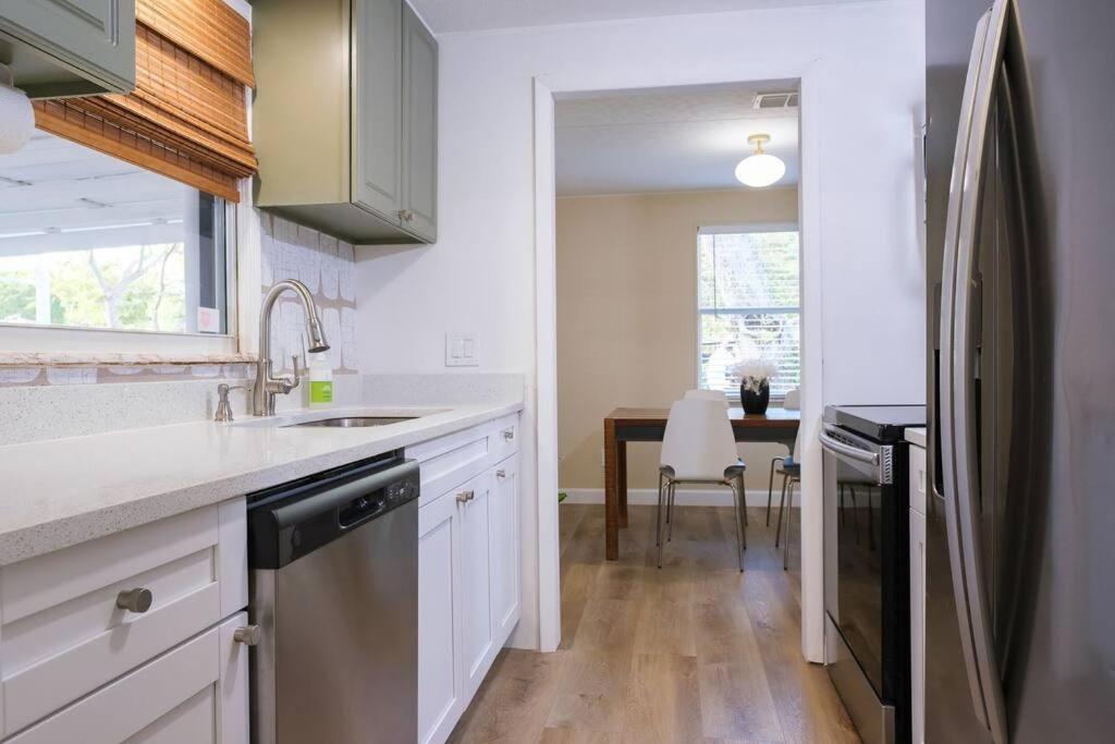 House Near Zoo And Busch Gardens, Free High Speed Wifi * Tampa