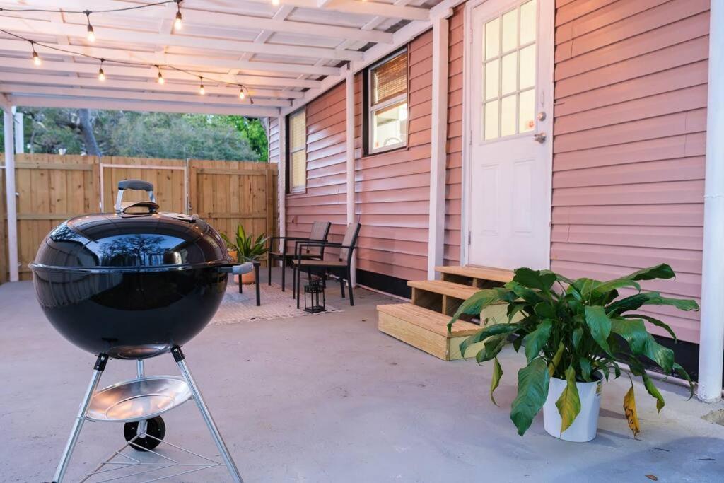 House Near Zoo And Busch Gardens, Free High Speed Wifi Holiday home Tampa